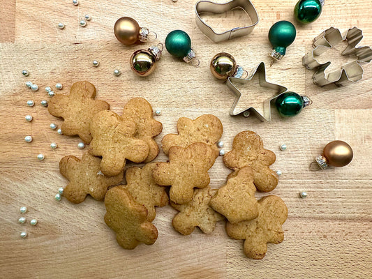 Easy simple and healthy vegan christmas cookies recipe, they are super tasty and crunchy 